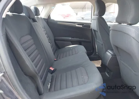 2017 Ford Fusion S z USA, uszkodzony, nr VIN 3FA6P0G77HR269767